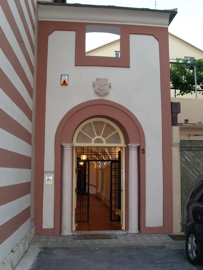 Ingresso chiostro chiesa di S. Domenico